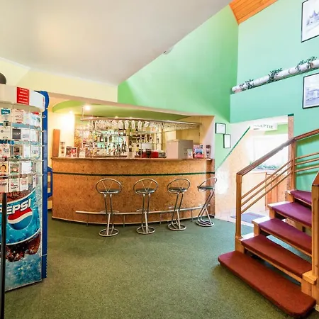 招待所 Pensiunea Kronstadt 3*