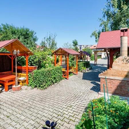 Pensiunea Kronstadt Гостьовий будинок