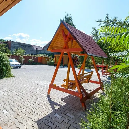 Pensiunea Kronstadt 招待所 布拉索夫