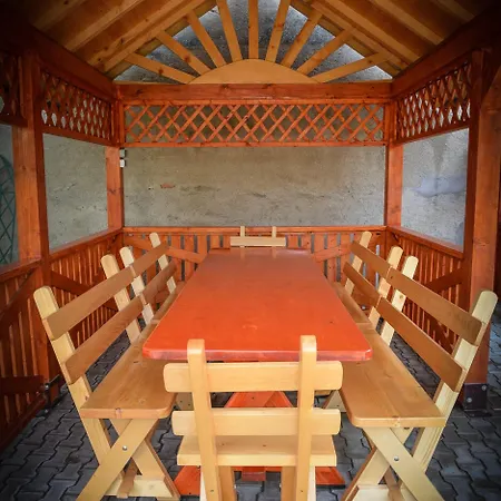 Гостьовий будинок Pensiunea Kronstadt 3*