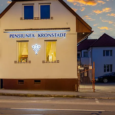 Pensiunea Kronstadt 招待所 布拉索夫
