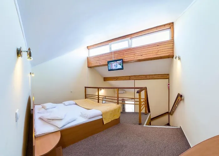 Pensiunea Kronstadt 招待所